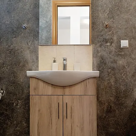 Central Urban 1